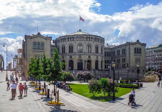 Parlamentsgebäude (Stortinget) in Oslo