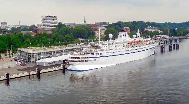 Athena von Classic International Cruises in Kiel (Deutschland)